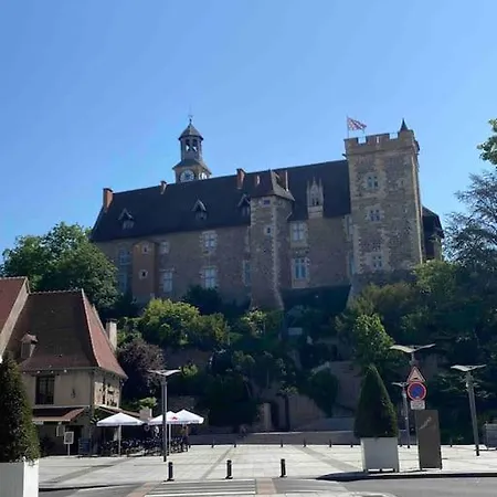 Lion D'or 27 Meublee Et Equipee Centre-ville Apartament